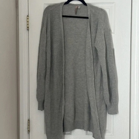 Misa Los Angeles Sweaters - MISA Long Line Cable Knit Cardigan Gray Grey Size XL Excellent Condition Acrylic